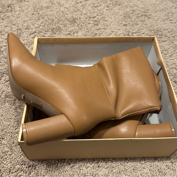 BILLINI Willow Knee High Boots - Picture 3 of 3